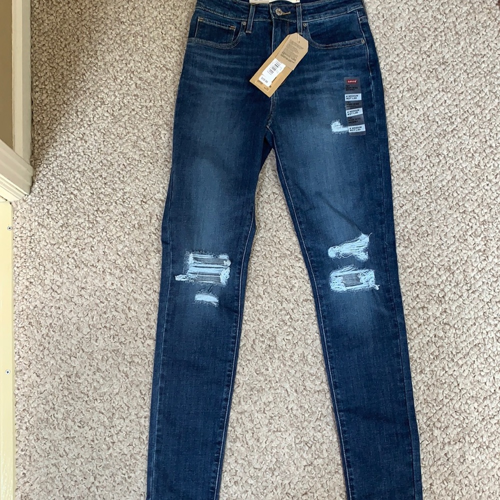 LEVIS 721 HIGH RISE SKINNY DISTRESSED 27/30 $59